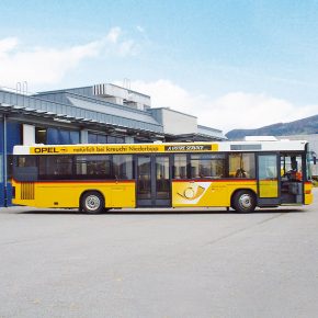 Bus Dachlängsbeschriftung